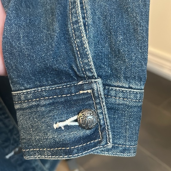 Wrangler Western Denim Embroidered Pockets Jean Denim Jacket Women Size M - Picture 6 of 17